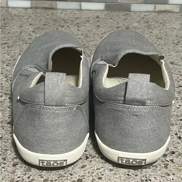 Taos Dandy Slip On Sneakers Grey Wash Canvas Shoes size 11 EUC - Picture 7 of 9